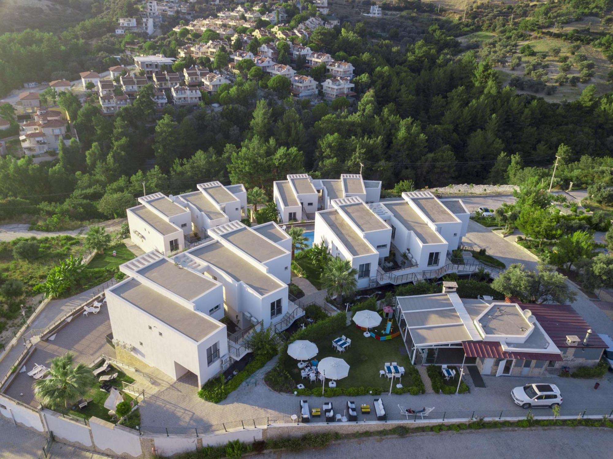 Lavender Residence คูซาดาซี ภายนอก รูปภาพ